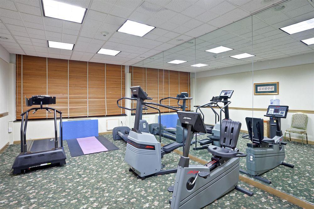 Holiday Inn Express Detroit-Birmingham By Ihg Facilities photo