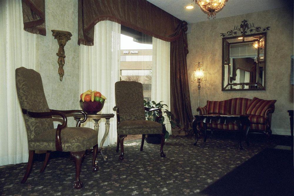 Holiday Inn Express Detroit-Birmingham By Ihg Interior photo