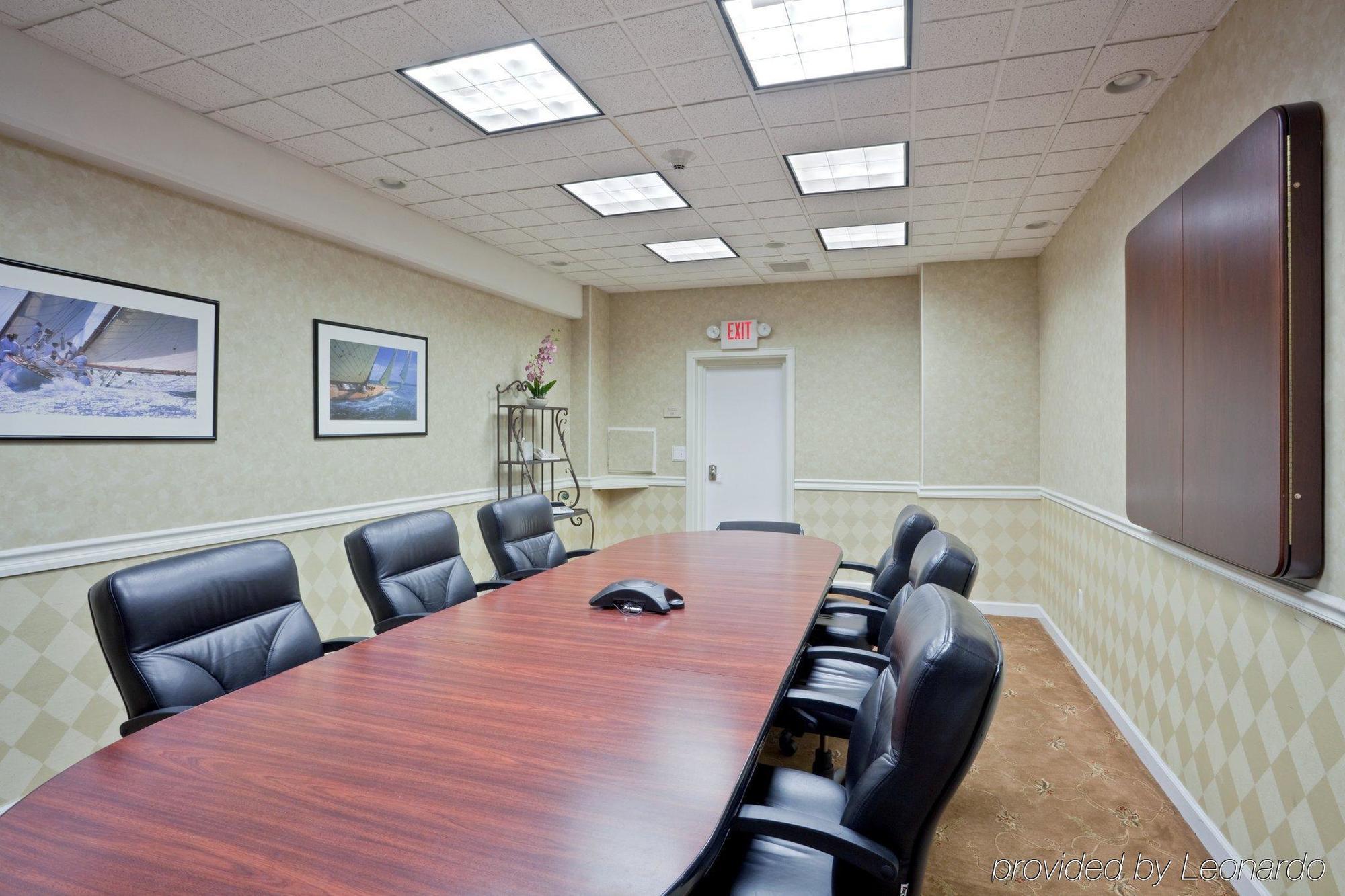 Holiday Inn Express Detroit-Birmingham By Ihg Facilities photo